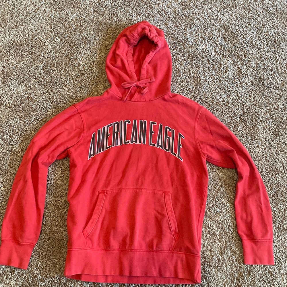 American Eagle Red sweatshirt size M